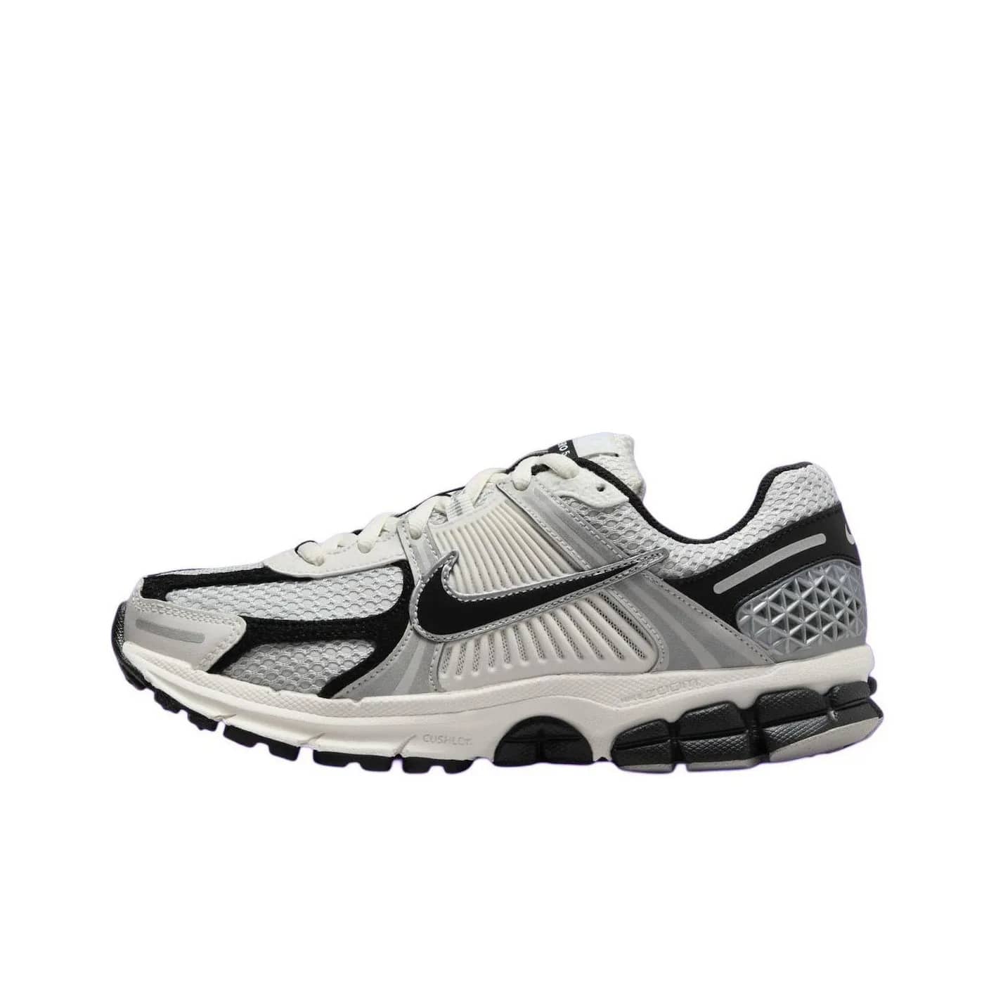 Women Shoes Nike - Nike Zoom Vomero 5 Breathable Low-Top