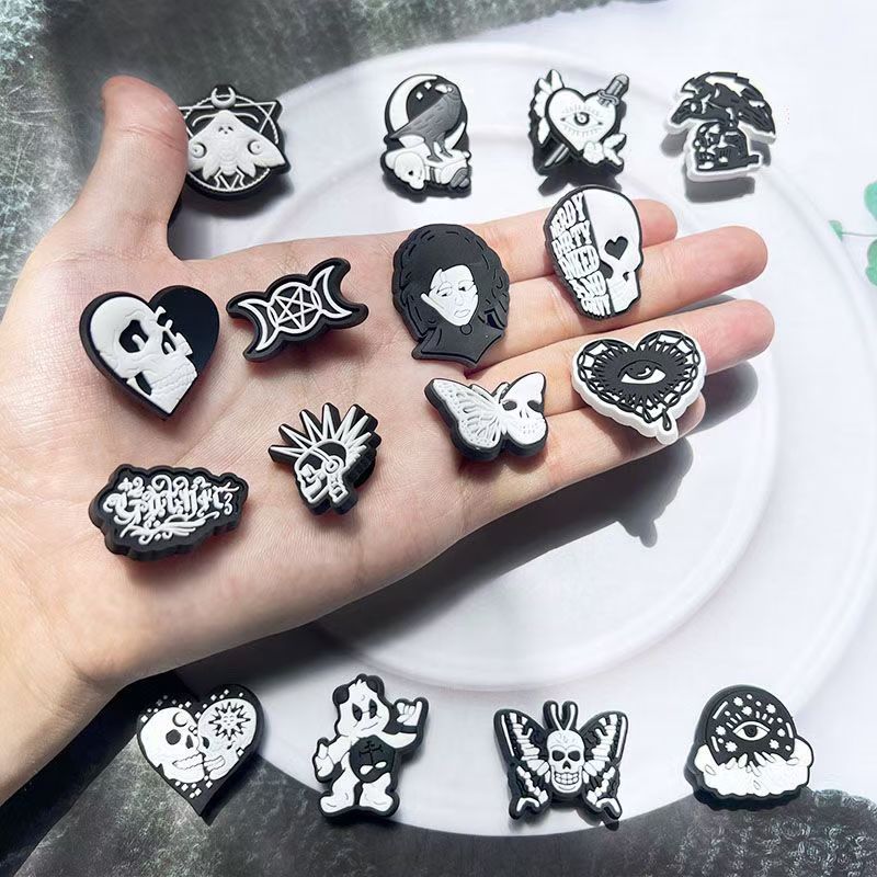 Halloween Skull Shoe Charms fo - đánh giá và giá Croc Style Clog